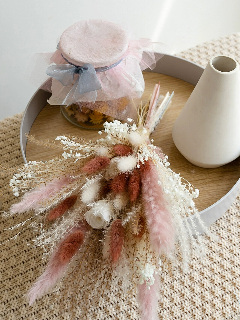 Preserved Rose Rabbit Tail Ree - огляд і ціна Photography Graduation